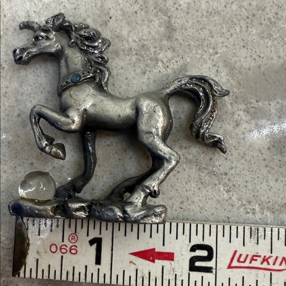 Pewter Unicorn with chrystal ball Figurine 2”x2” - Picture 2 of 7